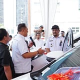 Toyota Bantu 3 Ambulans untuk Mobilisasi Yankes Pasca Bencana, Bupati Armia Katakan Ini