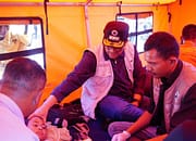 Di Tengah Pemulihan Bencana, Anak-anak Pengungsi Pantan Nangka Jalani Sunat Gratis di Bawah Tenda Oranye BNPB
