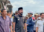 Janji Ditunaikan, Bupati Al-Farlaky Resmikan Jembatan Peureulak