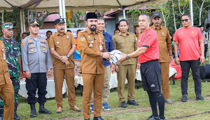 Bupati Al-Farlaky Buka Piala Bupati Aceh Timur Cup 2025