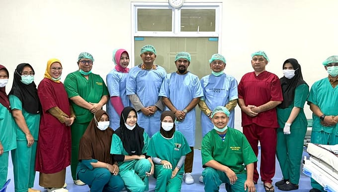 Bupati Al-Farlaky Pantau Operasi Bibir Sumbing
