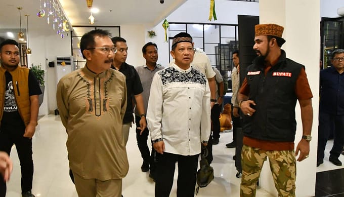 Bupati Al-Farlaky Sambut Kunker Mendagri Tito Karnavian